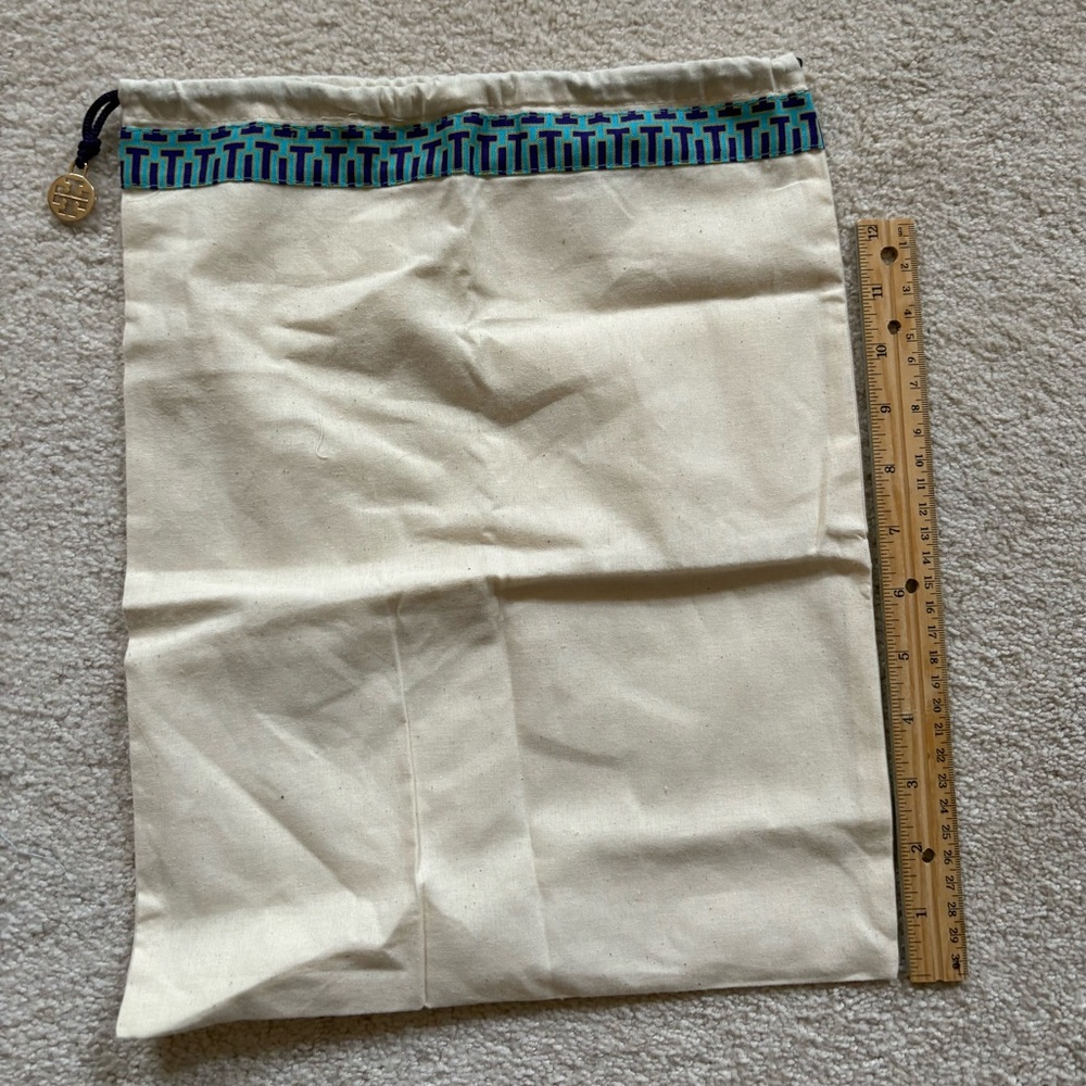 Tory Burch drawstring dust bag-excellent condition